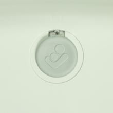 Load image into Gallery viewer, INDIGO PLUS BATHTUB &amp; NEWBORN INSERT
